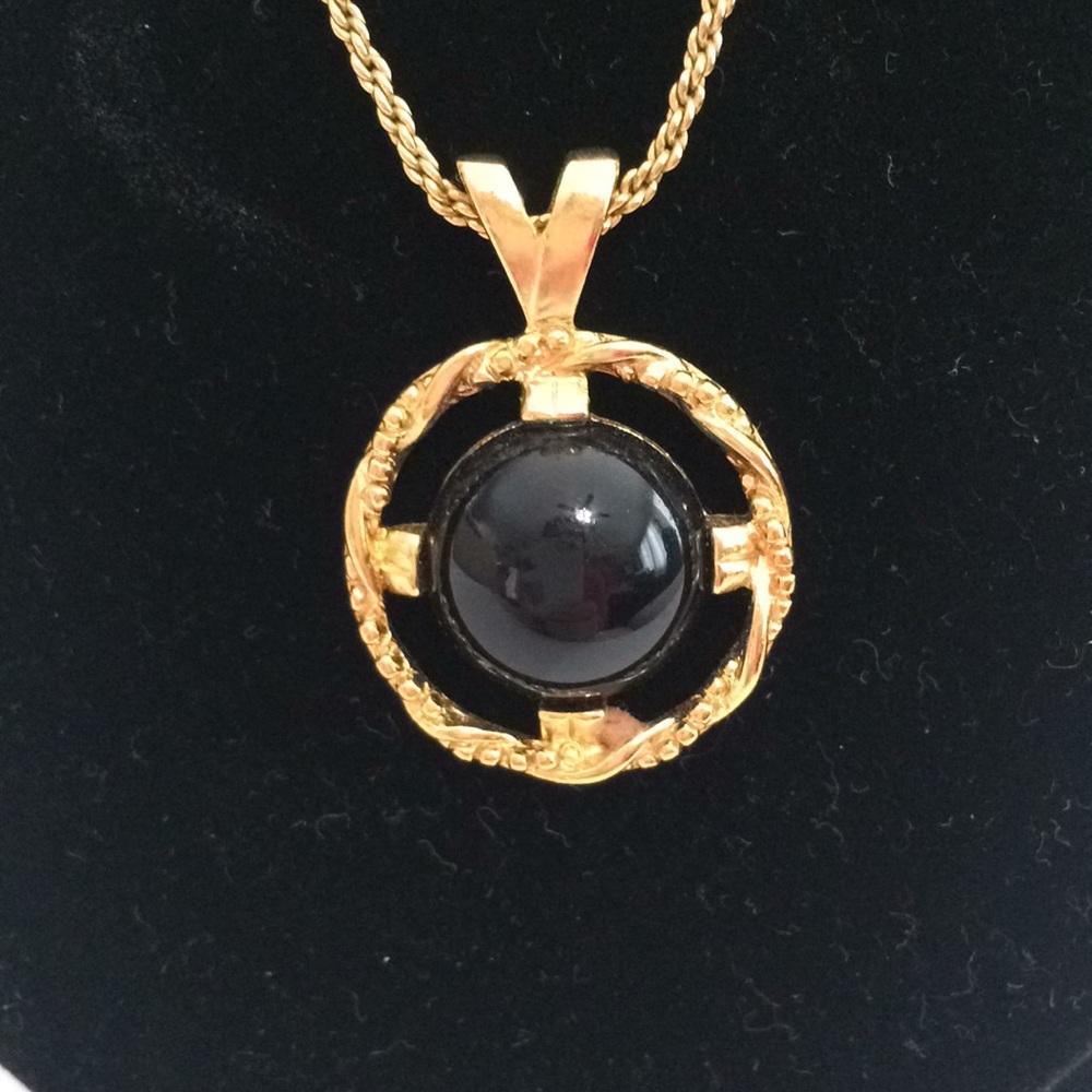Necklace - Picture 2 of 6